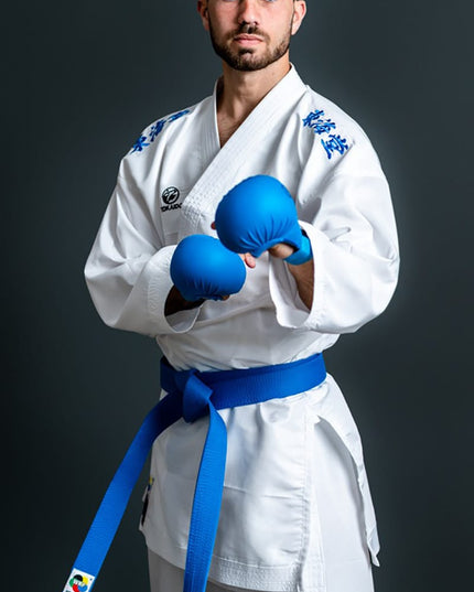 بدلة كاراتية كوميتية