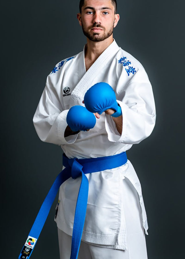 بدلة كاراتية كوميتية