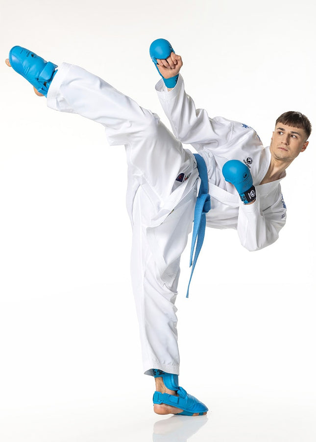 بدلة كاراتية كوميتية