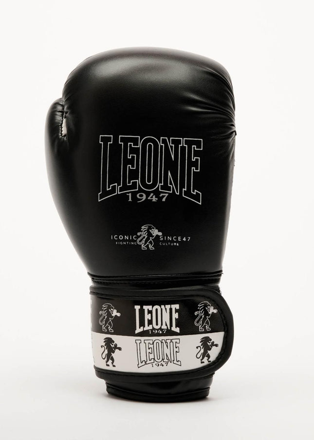 BOXING GLOVES WAKO قفاز الملاكمة